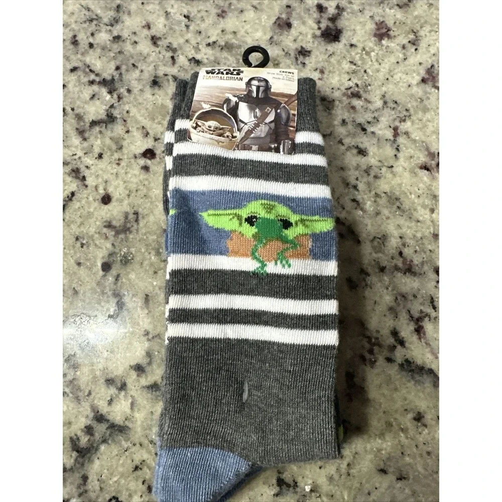 Disney Star Wars Mandalorian & The Child Crew Socks 2 Pair Size Mens 6-12 Frog